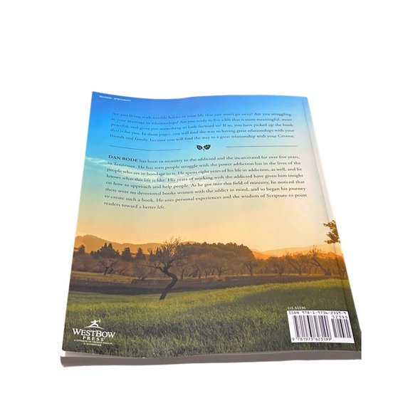 Christ in Me Fighting the Stubborn Sins J Daniel Bode 2018 Christian Religious - Picture 2 of 3